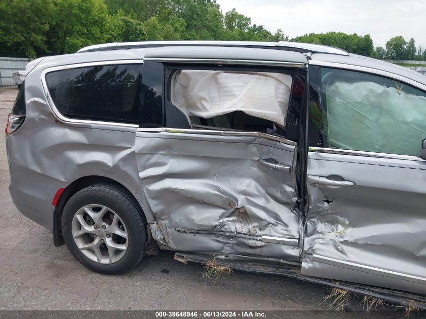 2017 Chrysler Pacifica Touring-L Plus VIN: 2C4RC1EG6HR734055 Lot: 39648946