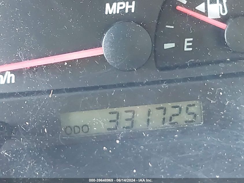 2003 Toyota Camry Le VIN: 4T1BE32K43U701854 Lot: 39648969