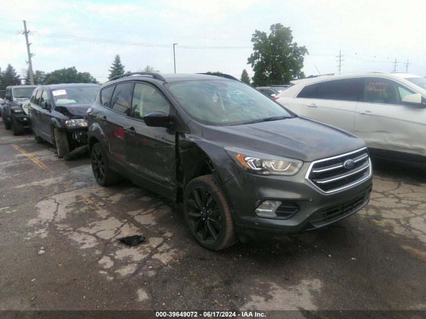 2017 FORD ESCAPE SE - 1FMCU0G94HUF10390