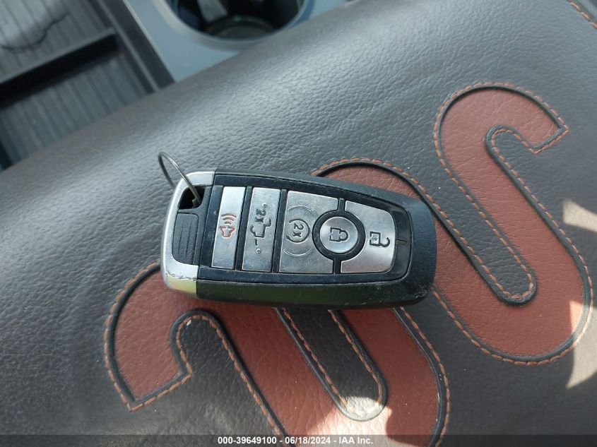 2017 Ford F-350 King Ranch VIN: 1FT8W3BT4HEF07895 Lot: 39649100