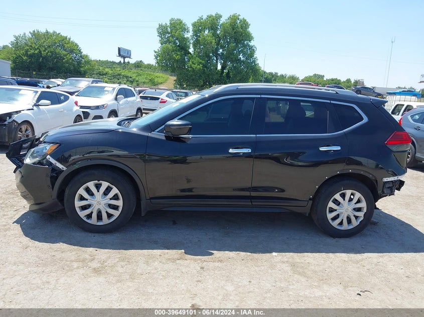 2017 Nissan Rogue S VIN: 5N1AT2MT3HC776415 Lot: 39649101