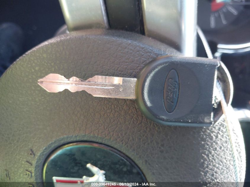 2008 Ford Mustang Gt Deluxe/Gt Premium VIN: 1ZVHT85H885117795 Lot: 39649245