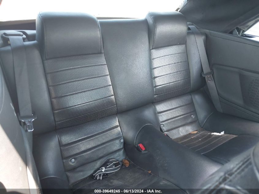 2008 Ford Mustang Gt Deluxe/Gt Premium VIN: 1ZVHT85H885117795 Lot: 39649245