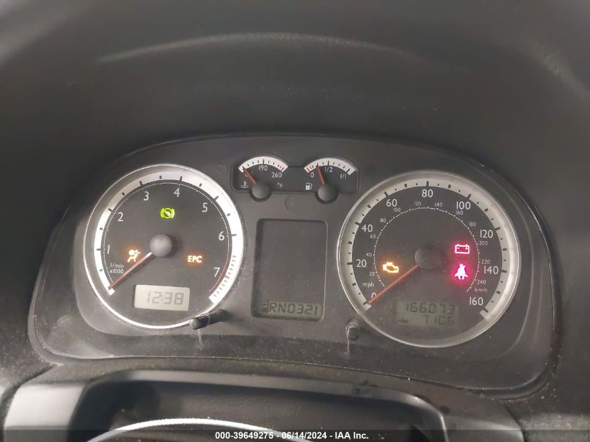 2004 Volkswagen Jetta Gl VIN: 3VWRK69M24M092674 Lot: 39649275