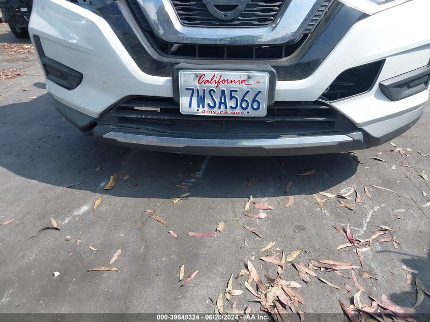 2017 Nissan Rogue S VIN: KNMAT2MT1HP547809 Lot: 39649324