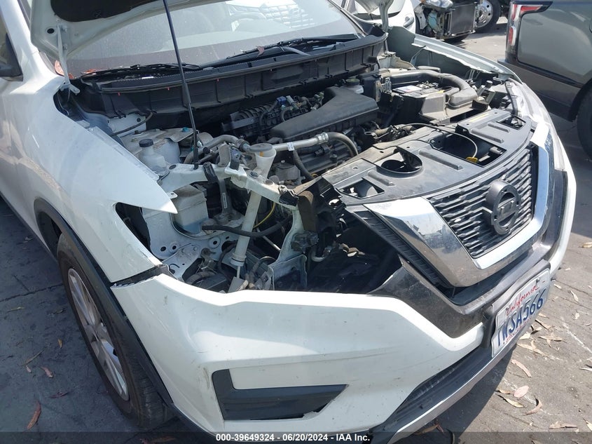 2017 Nissan Rogue S VIN: KNMAT2MT1HP547809 Lot: 39649324
