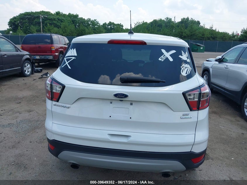 2017 Ford Escape Se VIN: 1FMCU0GDXHUC64806 Lot: 39649352