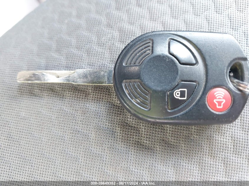 2017 Ford Escape Se VIN: 1FMCU0GDXHUC64806 Lot: 39649352