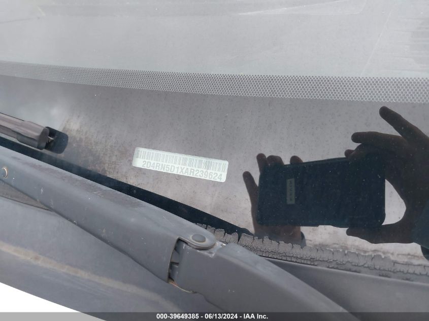 2010 Dodge Grand Caravan Sxt VIN: 2D4RN5D1XAR239624 Lot: 39649385