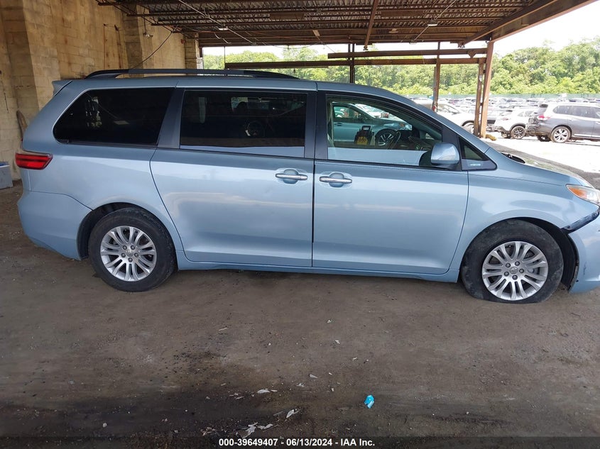 2015 Toyota Sienna Xle 8 Passenger VIN: 5TDYK3DC2FS649162 Lot: 39649407