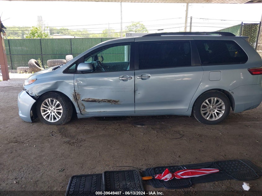 2015 Toyota Sienna Xle 8 Passenger VIN: 5TDYK3DC2FS649162 Lot: 39649407