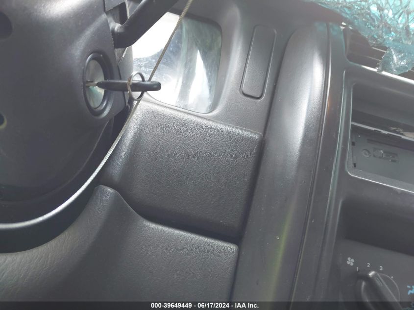 2000 Jeep Cherokee Sport VIN: 1J4FF48S0YL211581 Lot: 39649449