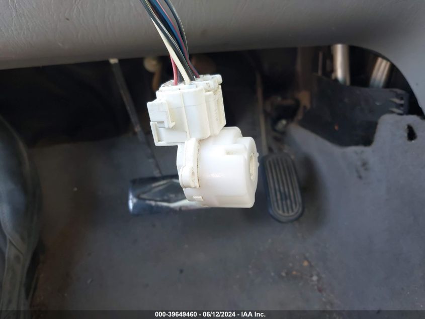 2003 Toyota Corolla Le VIN: JTDBR32EX32010696 Lot: 39649460