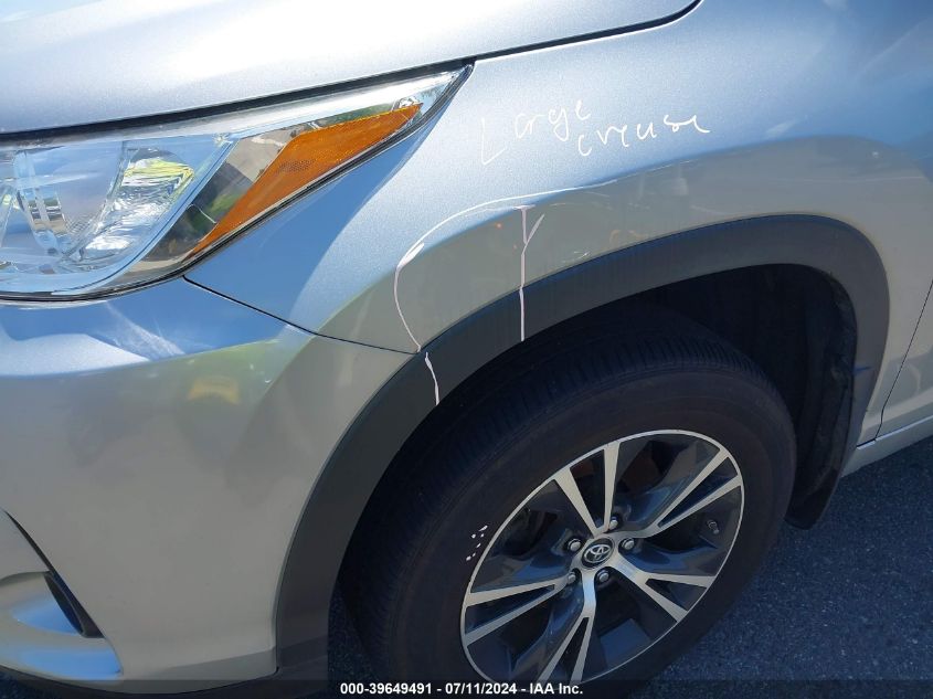 2018 Toyota Highlander Le VIN: 5TDBZRFH5JS915294 Lot: 39649491