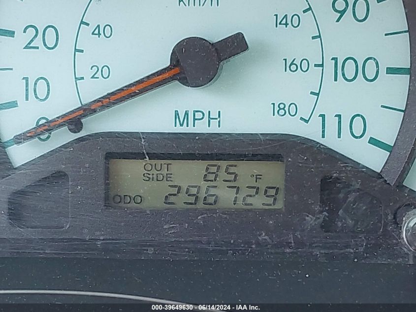 2003 Toyota Corolla Le VIN: 2T1BR32E73C005084 Lot: 39649630