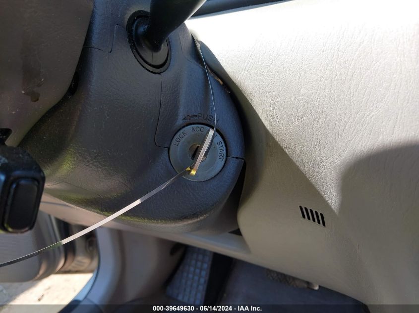 2003 Toyota Corolla Le VIN: 2T1BR32E73C005084 Lot: 39649630