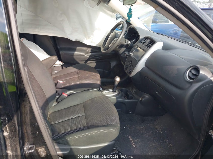 2019 NISSAN VERSA S/S PLUS/SV - 3N1CN7AP1KL850599