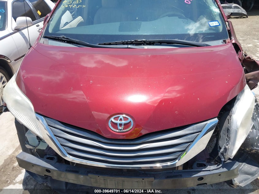 2014 Toyota Sienna Xle V6 8 Passenger VIN: 5TDYK3DCXES464257 Lot: 39649701