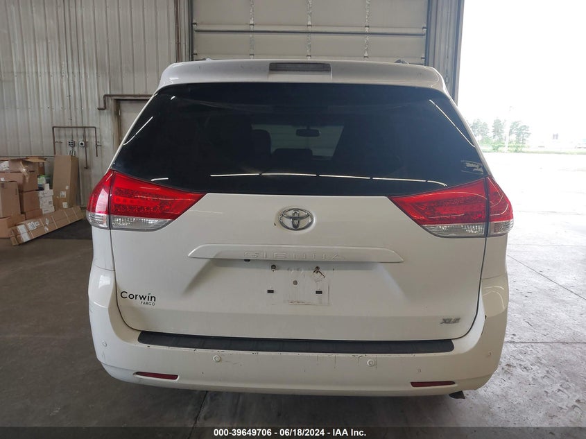 2012 Toyota Sienna Xle V6 8 Passenger VIN: 5TDYK3DC5CS184744 Lot: 39649706
