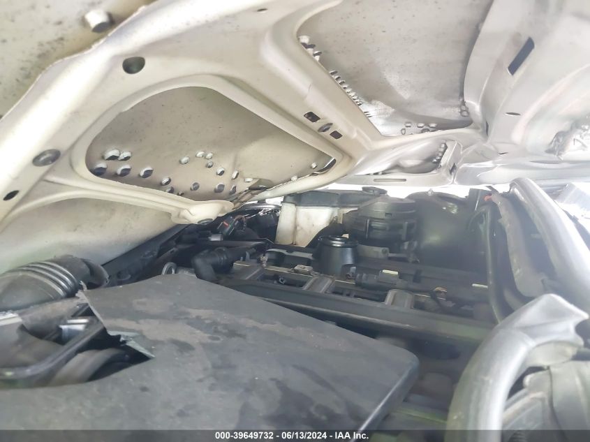 2001 BMW 330I VIN: WBAAV53421FJ72267 Lot: 39649732