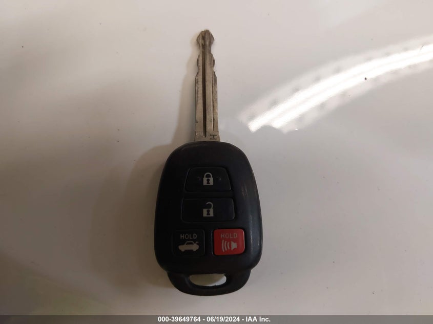 2014 Toyota Corolla Le VIN: 5YFBURHE8EP077522 Lot: 39649764