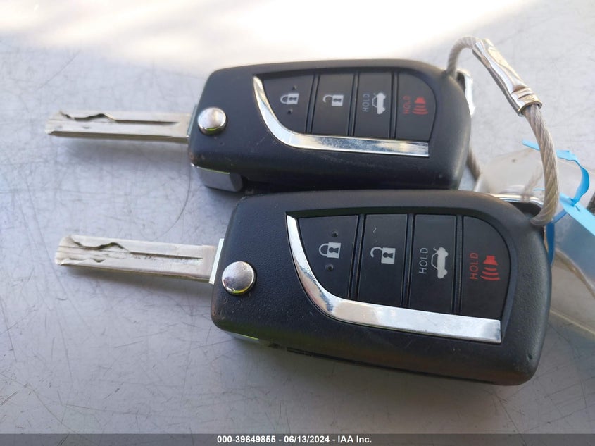 VIN 5YFEPMAE3NP372304 2022 TOYOTA COROLLA LE