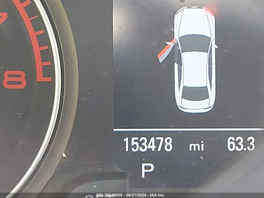 2015 Audi A4 Premium VIN: WAUAFAFL8FN011184 Lot: 39649939