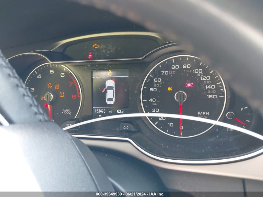 2015 Audi A4 Premium VIN: WAUAFAFL8FN011184 Lot: 39649939