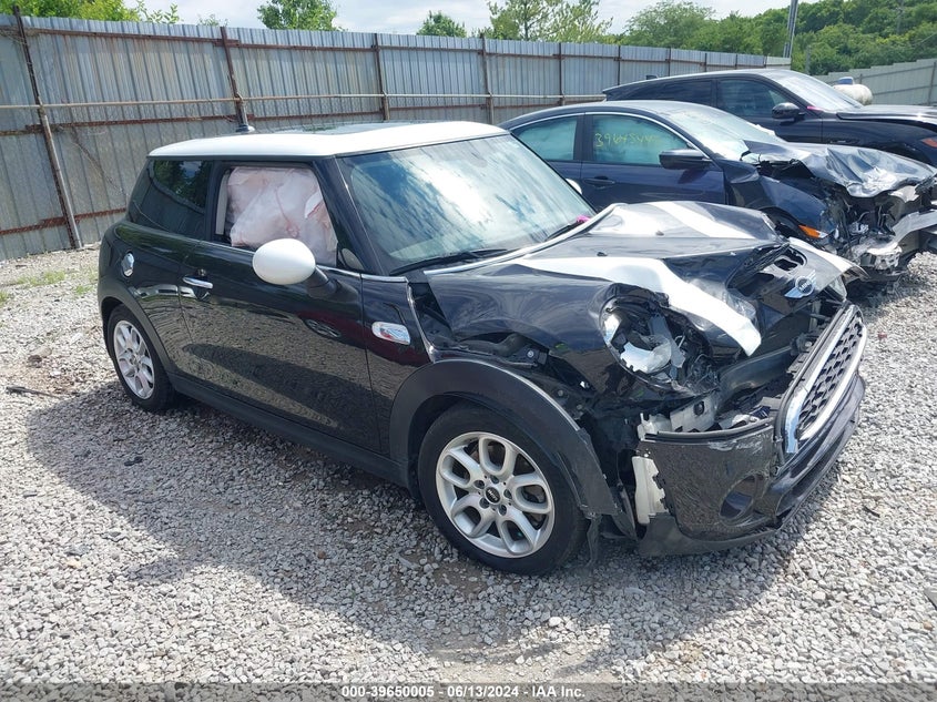 2015 Mini Hardtop Cooper S VIN: WMWXP7C53F2A38782 Lot: 39650005