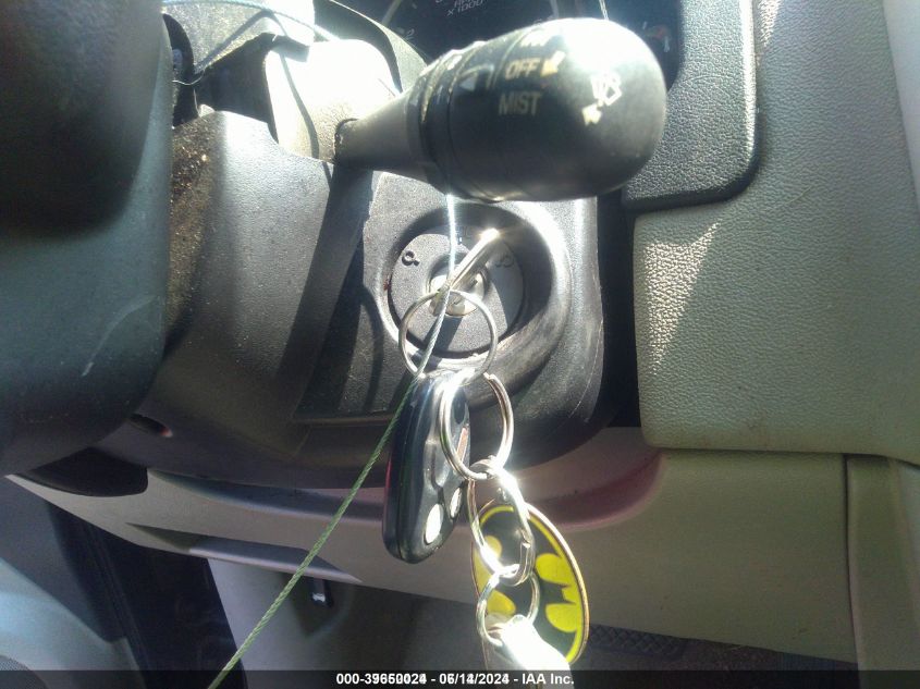 2005 Chevrolet Equinox Lt VIN: 2CNDL63F856120246 Lot: 39650024