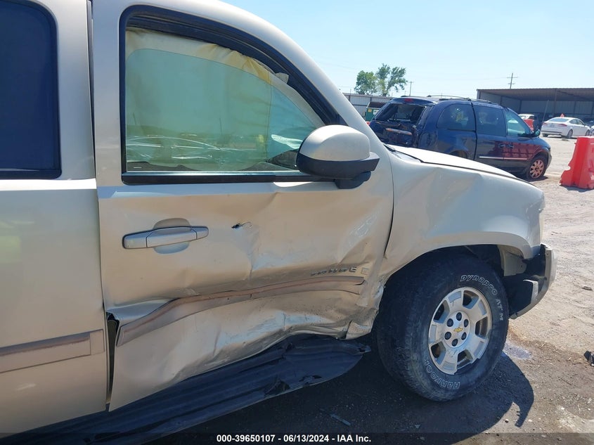 2007 Chevrolet Tahoe Lt VIN: 1GNFK130X7R271649 Lot: 39650107