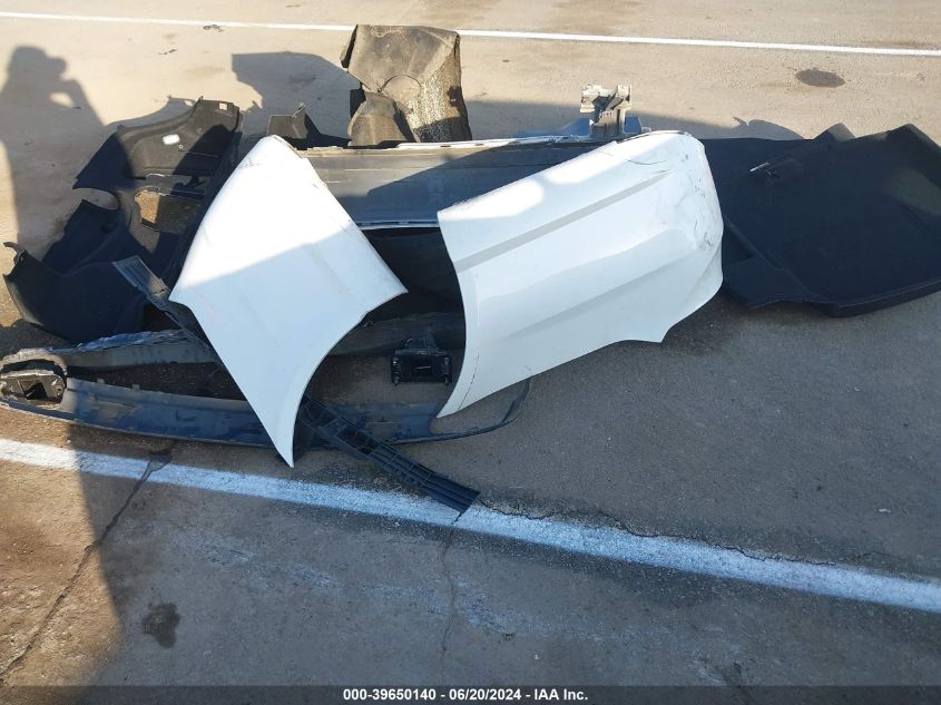 2012 Mercedes-Benz E 350 VIN: WDDHF5KB0CA612698 Lot: 39650140