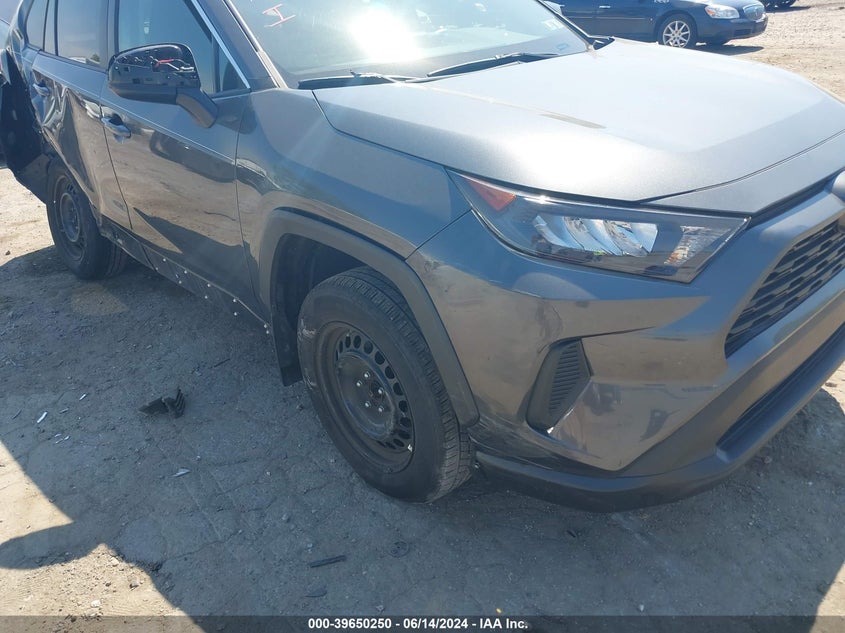 2019 TOYOTA RAV4 LE - 2T3F1RFVXKC032811