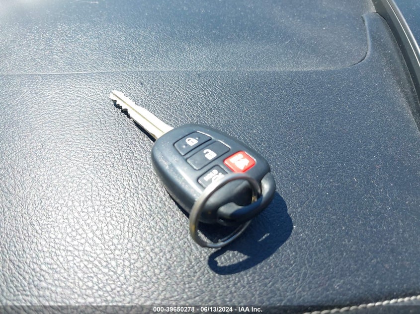 2012 Toyota Camry Le VIN: 4T4BF1FK4CR185500 Lot: 39650278