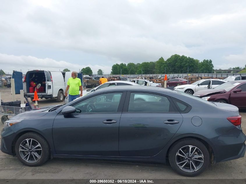 2023 Kia Forte Lxs VIN: 3KPF24AD0PE563807 Lot: 39650352