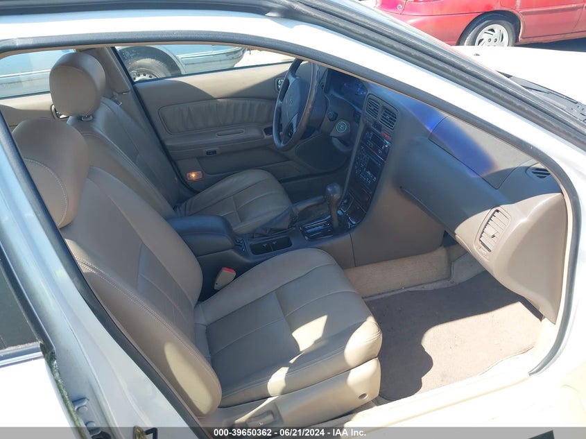 1996 Infiniti I30 VIN: JNKCA21D4TT004299 Lot: 39650362