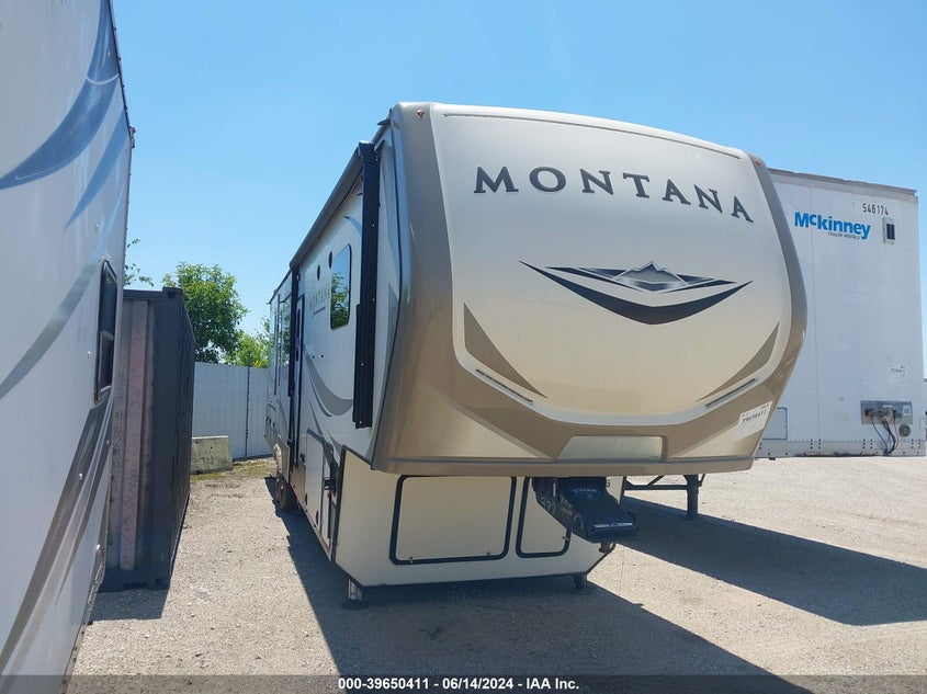 MONTANA 379 2019