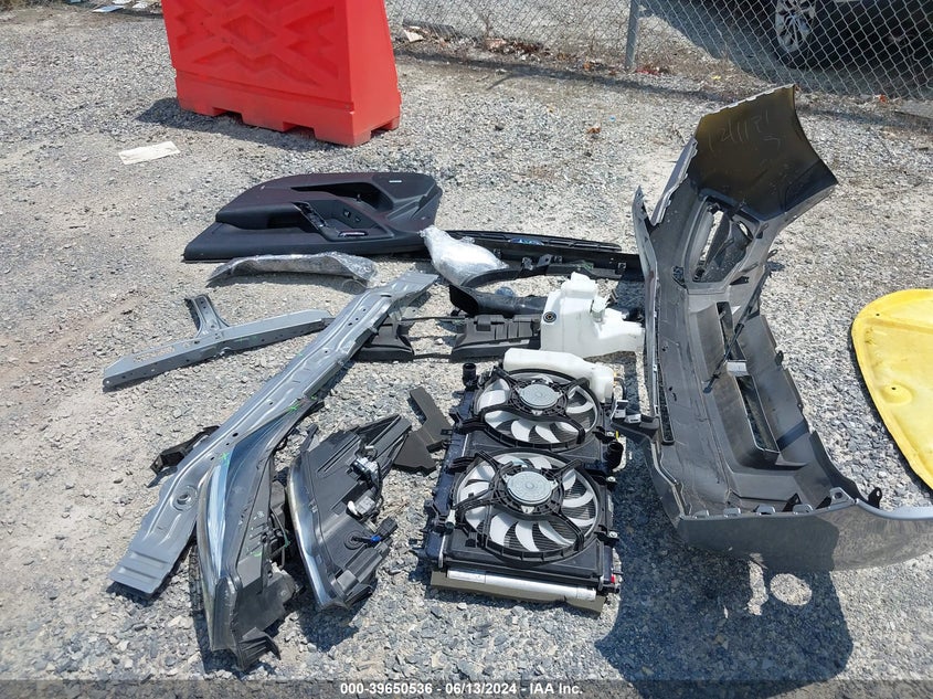 2018 Subaru Forester 2.5I Limited VIN: JF2SJARC7JH528938 Lot: 39650536