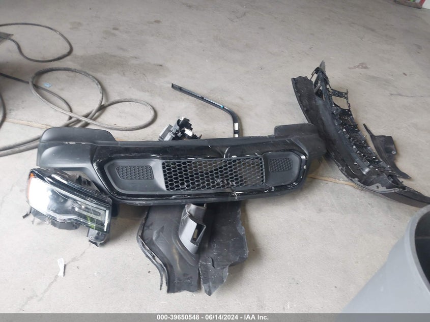 2018 Jeep Grand Cherokee Limited 4X4 VIN: 1C4RJFBGXJC143944 Lot: 39650548