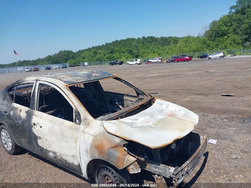 3N1CN7AP0HL824651 2017 Nissan Versa 1.6 S+