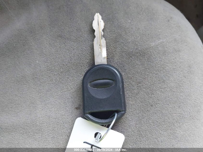 2007 Ford Crown Victoria Standard VIN: 2FAFP73W87X116854 Lot: 39650582