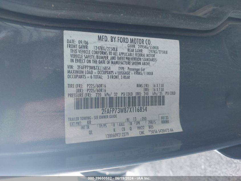 2007 Ford Crown Victoria Standard VIN: 2FAFP73W87X116854 Lot: 39650582