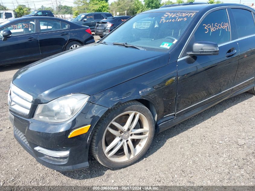 2013 Mercedes-Benz C 300 Luxury 4Matic/Sport 4Matic VIN: WDDGF8AB1DA815552 Lot: 39650649