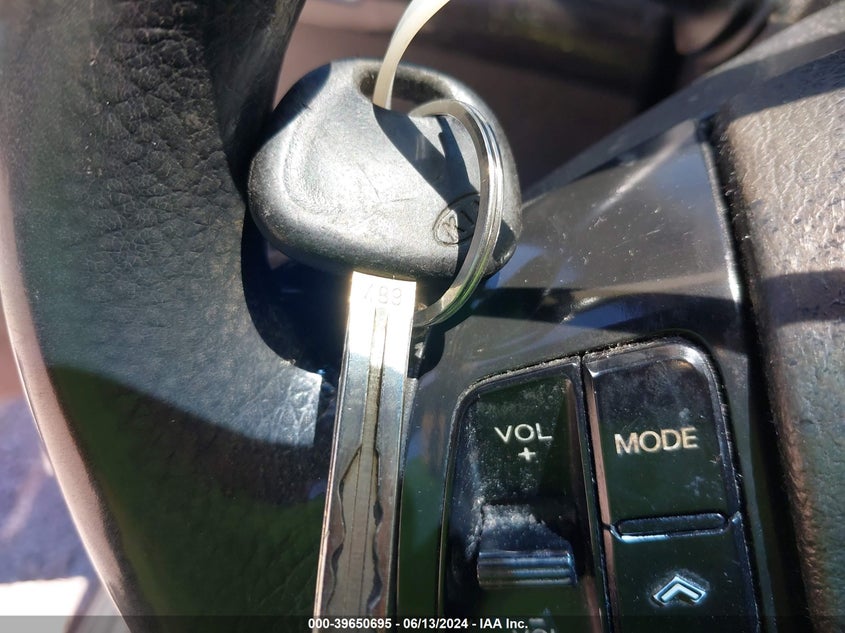 2011 Kia Sorento Lx VIN: 5XYKT3A15BG150014 Lot: 39650695