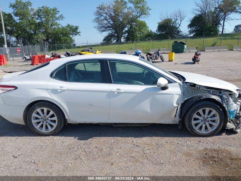 2019 Toyota Camry Le VIN: 4T1B11HK1KU706709 Lot: 39650737