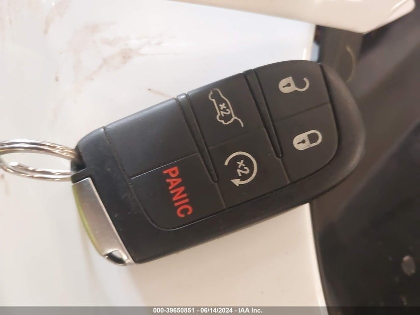 2015 Jeep Grand Cherokee Summit VIN: 1C4RJFJM4FC942715 Lot: 39650851