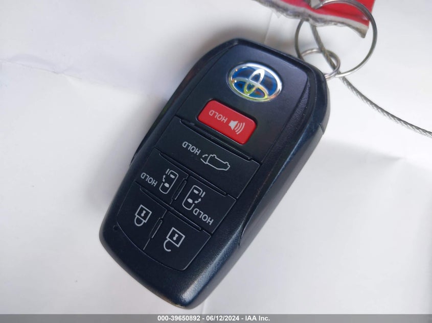 2023 Toyota Sienna Xse VIN: 5TDDSKFC4PS097798 Lot: 39650892