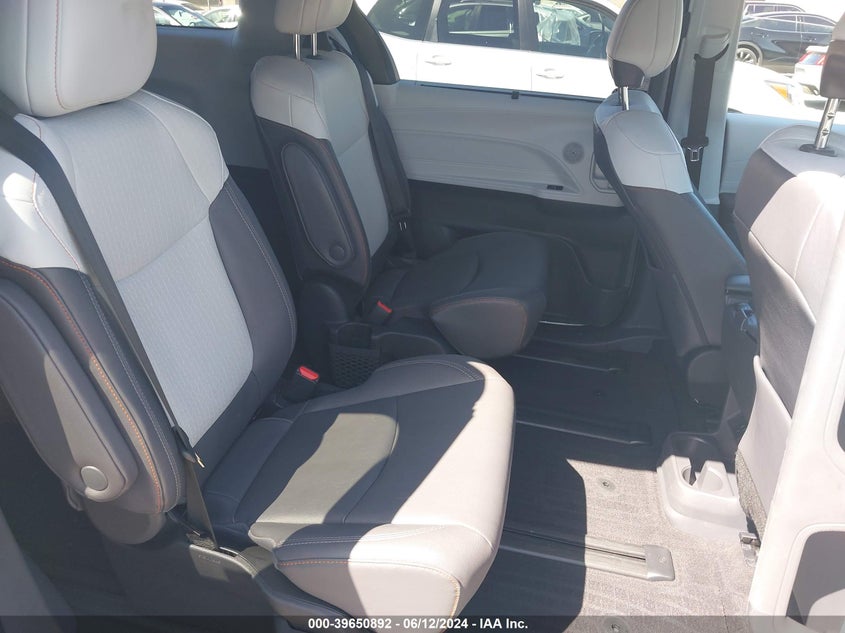 2023 Toyota Sienna Xse VIN: 5TDDSKFC4PS097798 Lot: 39650892