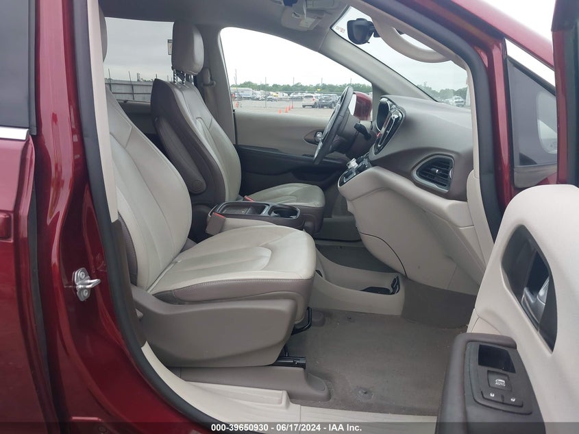 2017 CHRYSLER PACIFICA TOURING L - 2C4RC1BG2HR636032