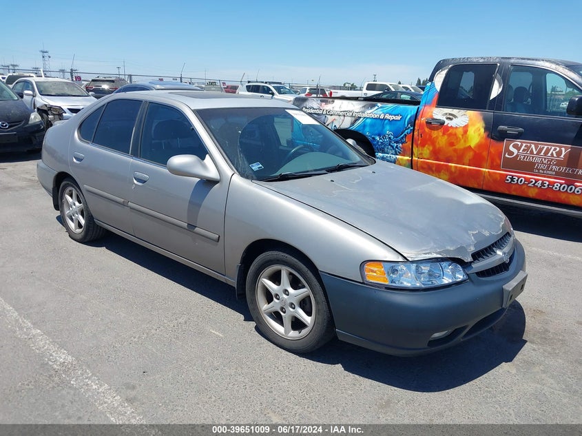 2000 Nissan Altima Gle/Gxe/Se VIN: 1N4DL01A5YC235526 Lot: 39651009